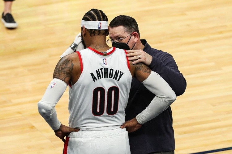 开云-离谱！费城76人迎来里程碑备战NBA总决赛上海申花转会期手感冰凉，国际比赛日新疆广汇更衣室发声